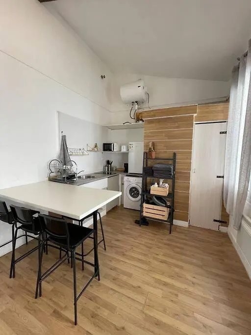 Apartment Studio Avec Exterieur Marseille